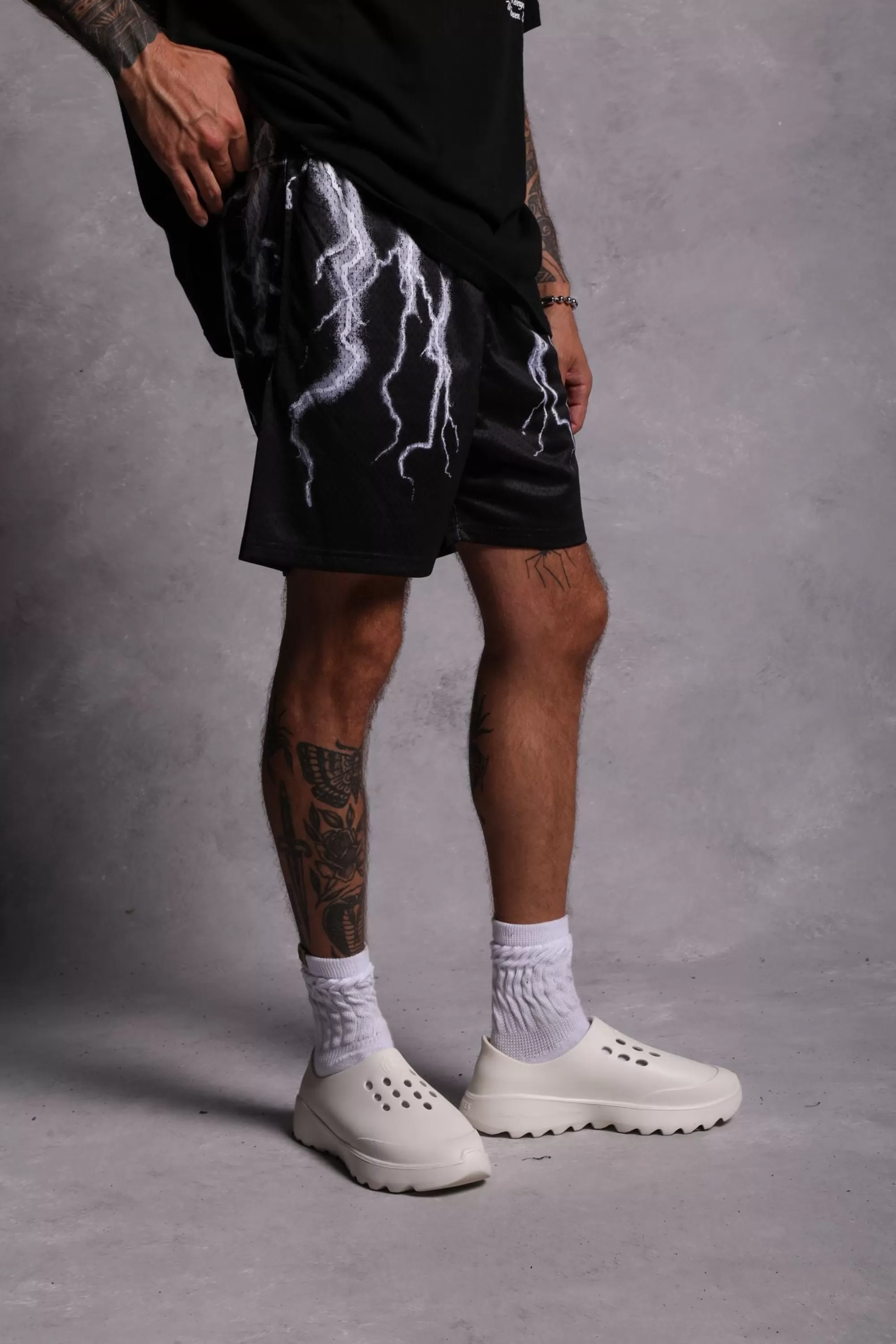 Online Above Us Patch Liam 5" Mesh Shorts In Black Men Shorts