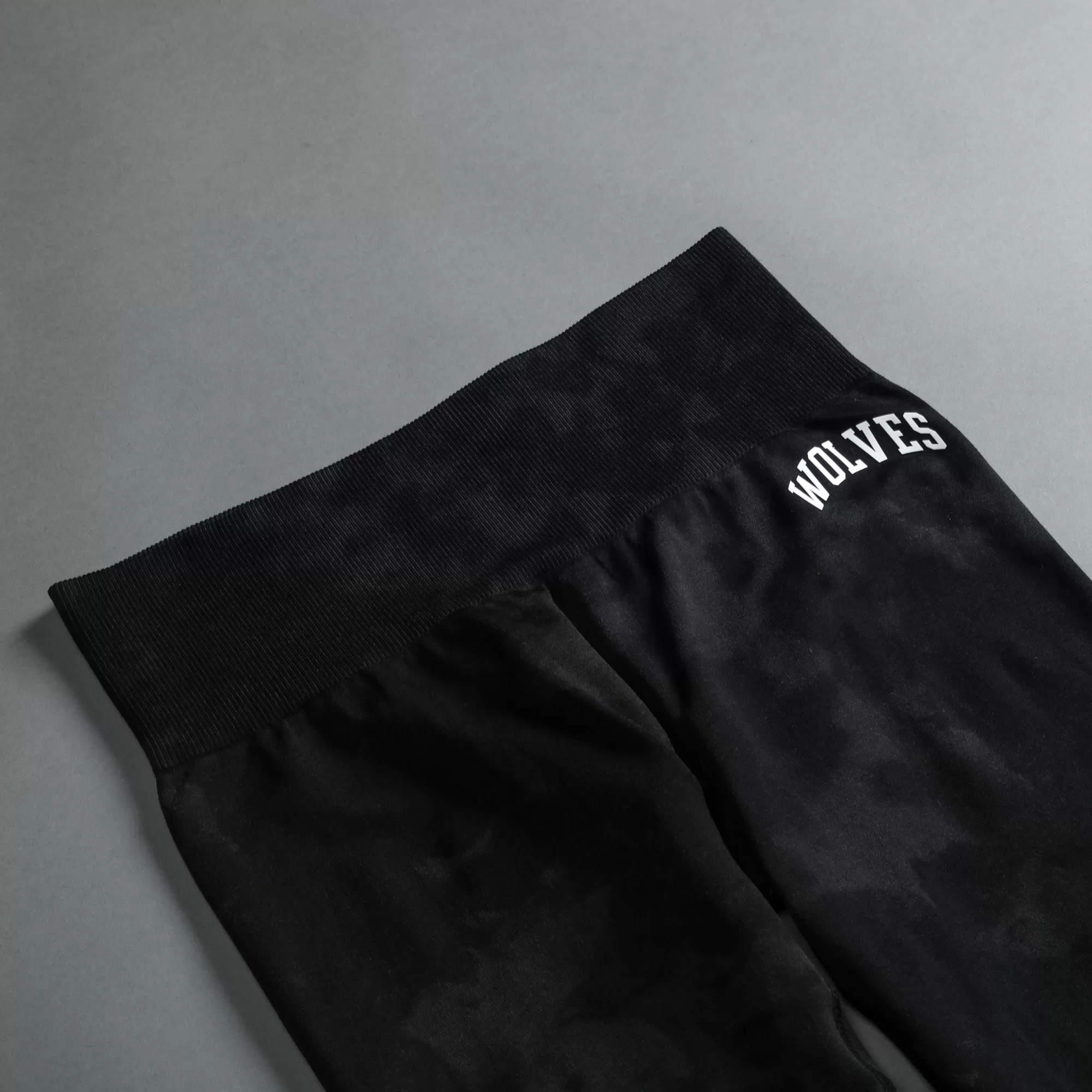 Store Big Wolf Loyalty "Everson Scrunch" Leggings In Tonal Black Jumbo Marble Women Bottoms