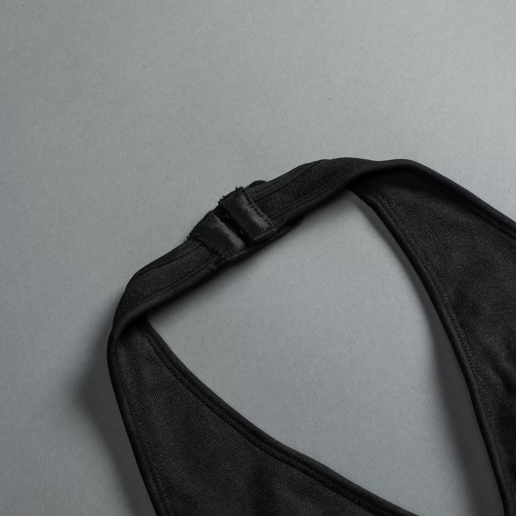 Store Dual "Everson Seamless" Sports Bra In Tonal Black Jumbo Marble Women Seamless