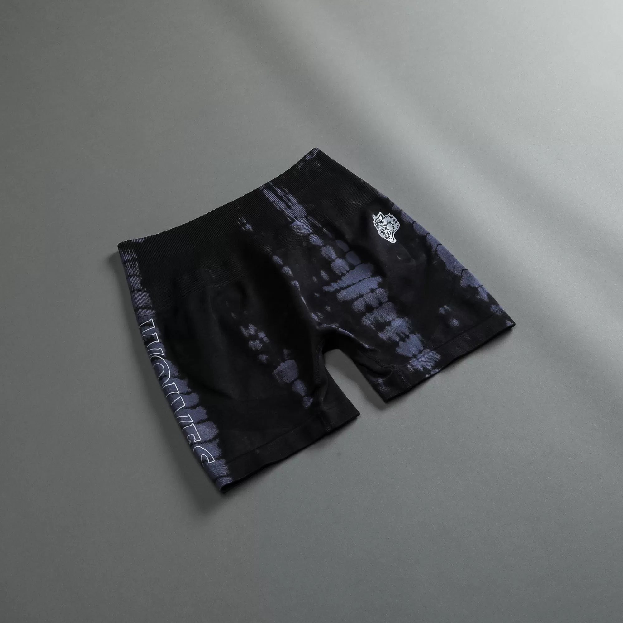 Cheap Fuel Everson Seamless "Sierra" Shorts In Tonal Midnight Blue Serpent Women Bottoms
