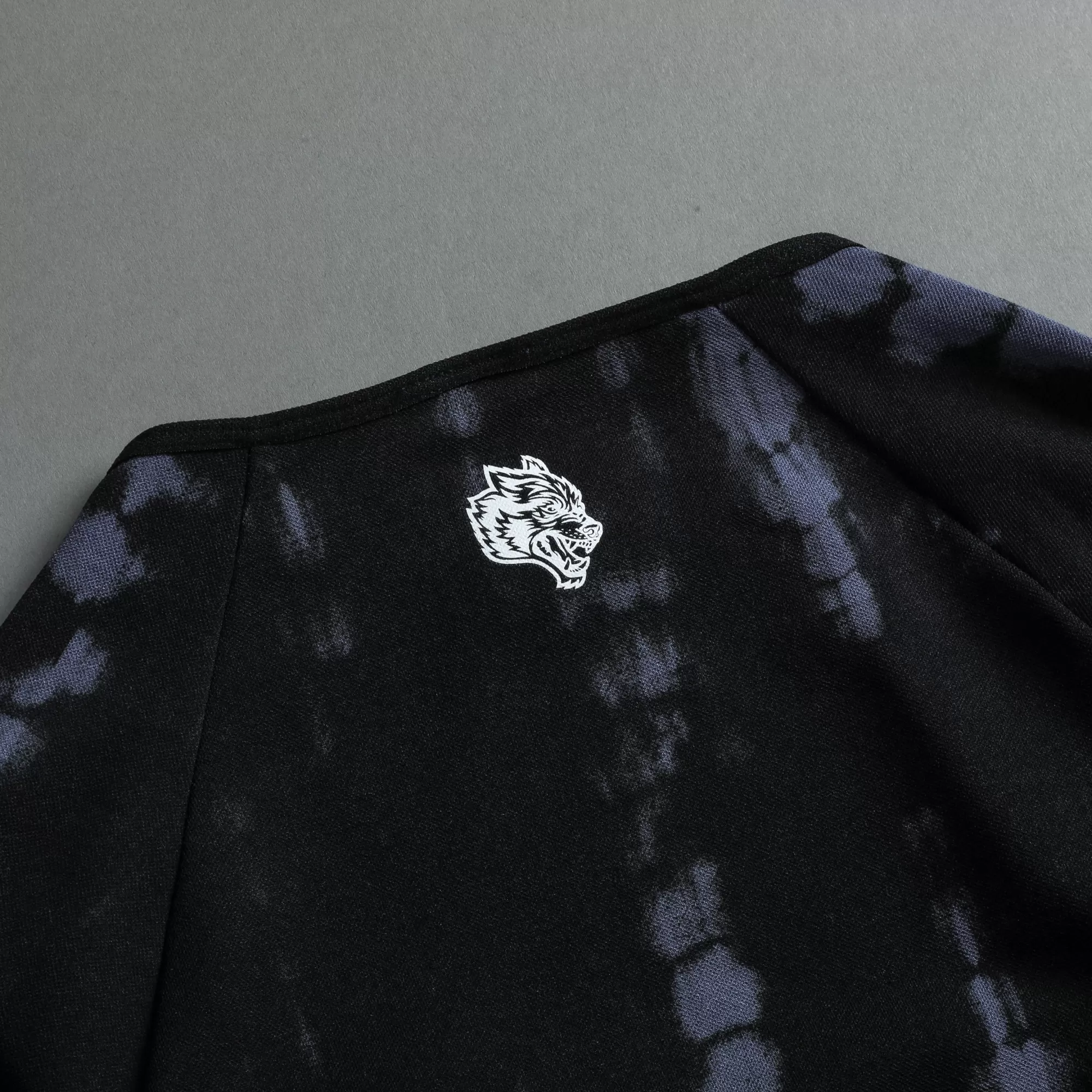 New Hardcore L/S "Everson Sage Seamless" Top In Tonal Midnight Blue Serpent Women Tops