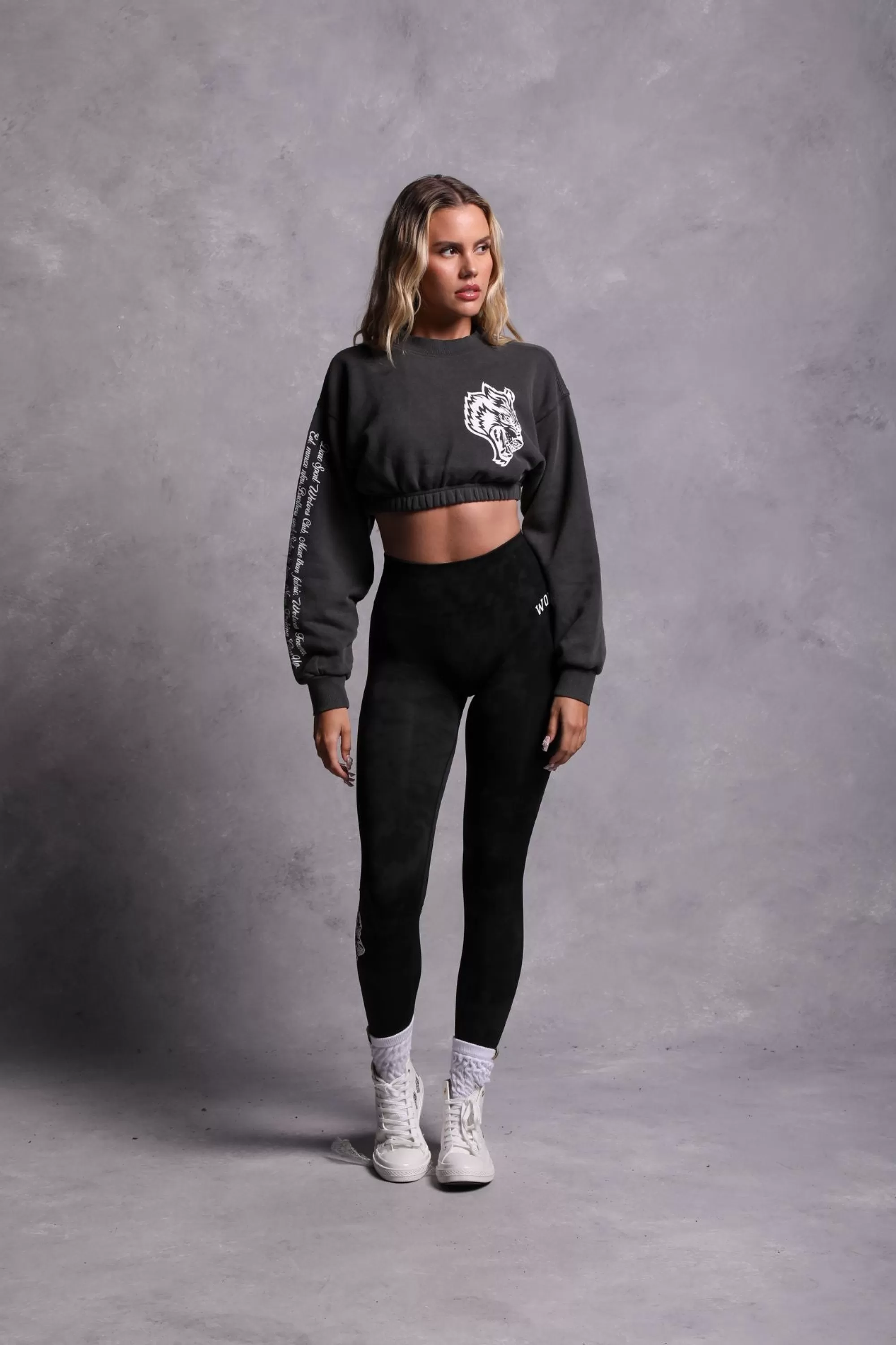 Best Sale In Our Heart "Vintage Gwen" (Cropped) Crewneck In Wolf Gray Women Tops