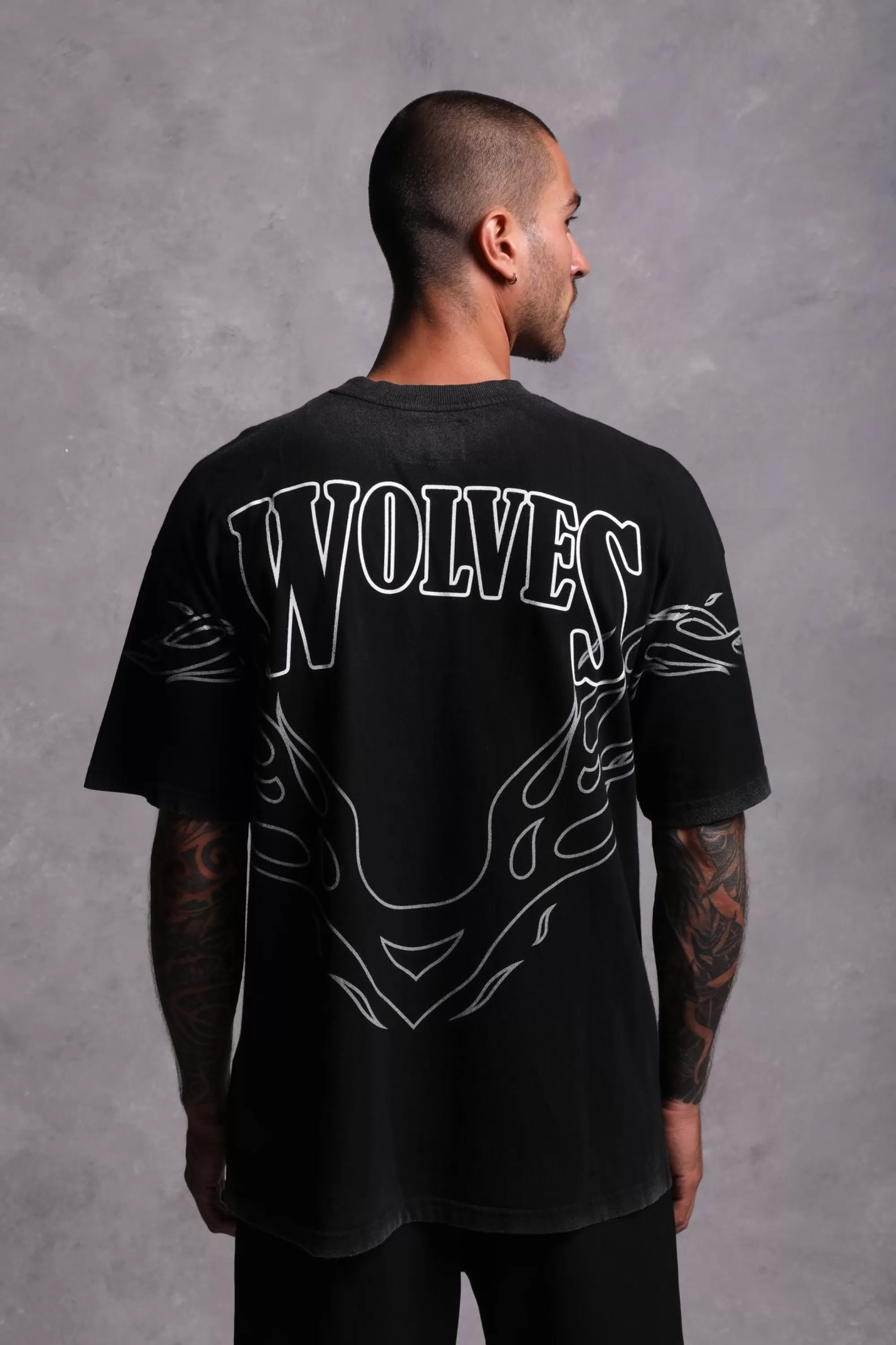 Best Moth To A Flame "Premium Vintage" Oversized Unisex Tee In Black/White Women Tops