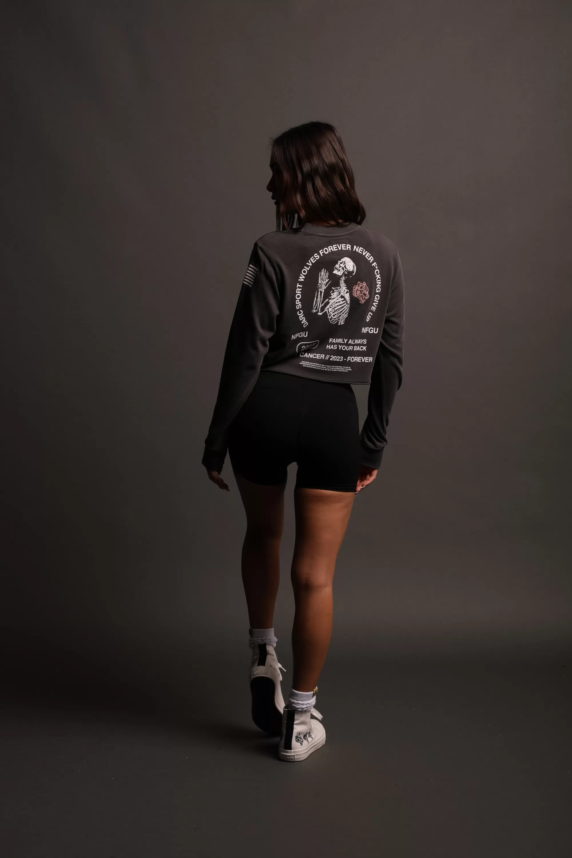Flash Sale Pray "Premium Vintage" (Ls Cropped) Tee In Wolf Gray Women Tops