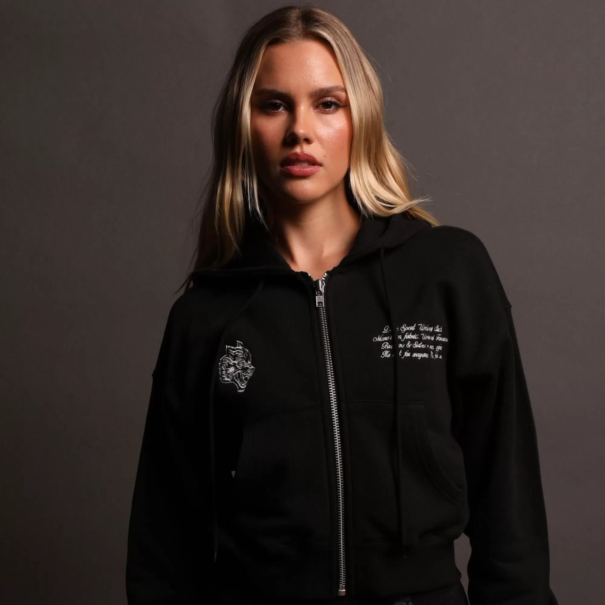 Store The Spirit "Sage" (Cropped) Zip Hoodie In Black Women Tops