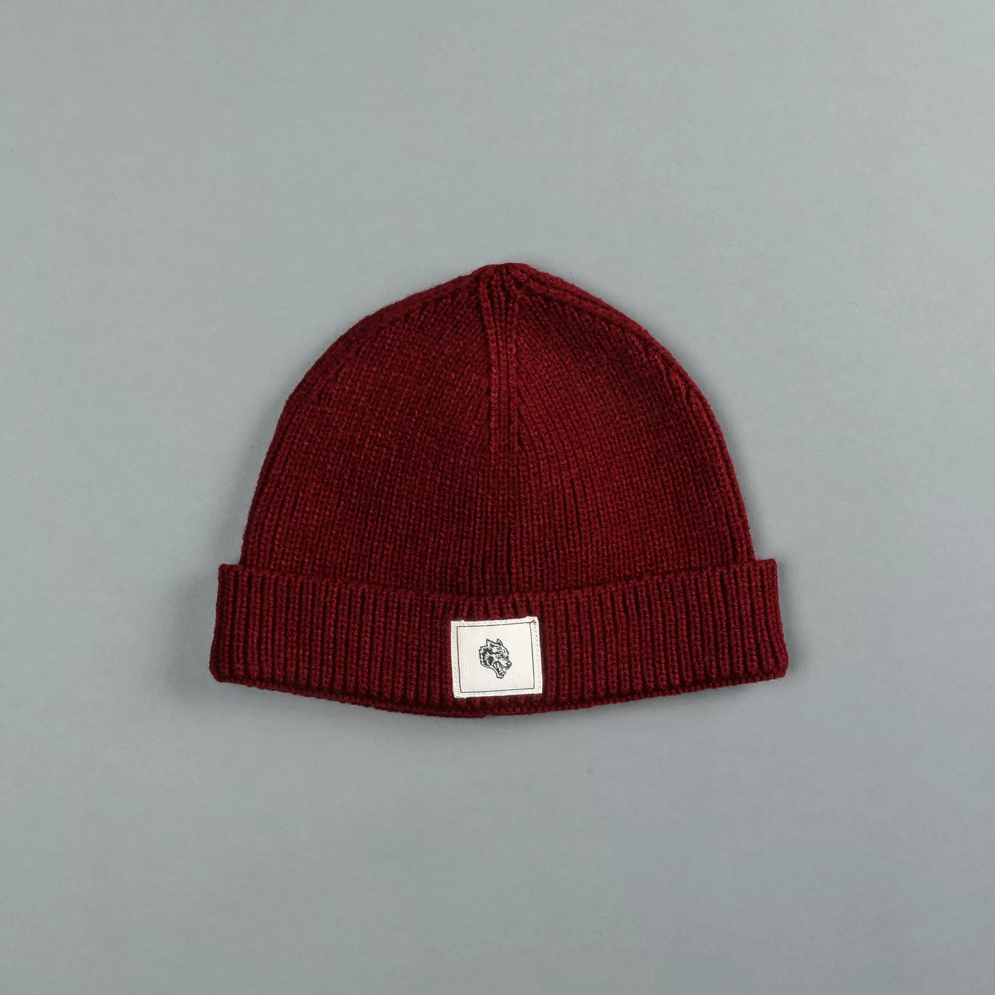 Sale Wolf Patch Beanie In Maroon Headwear