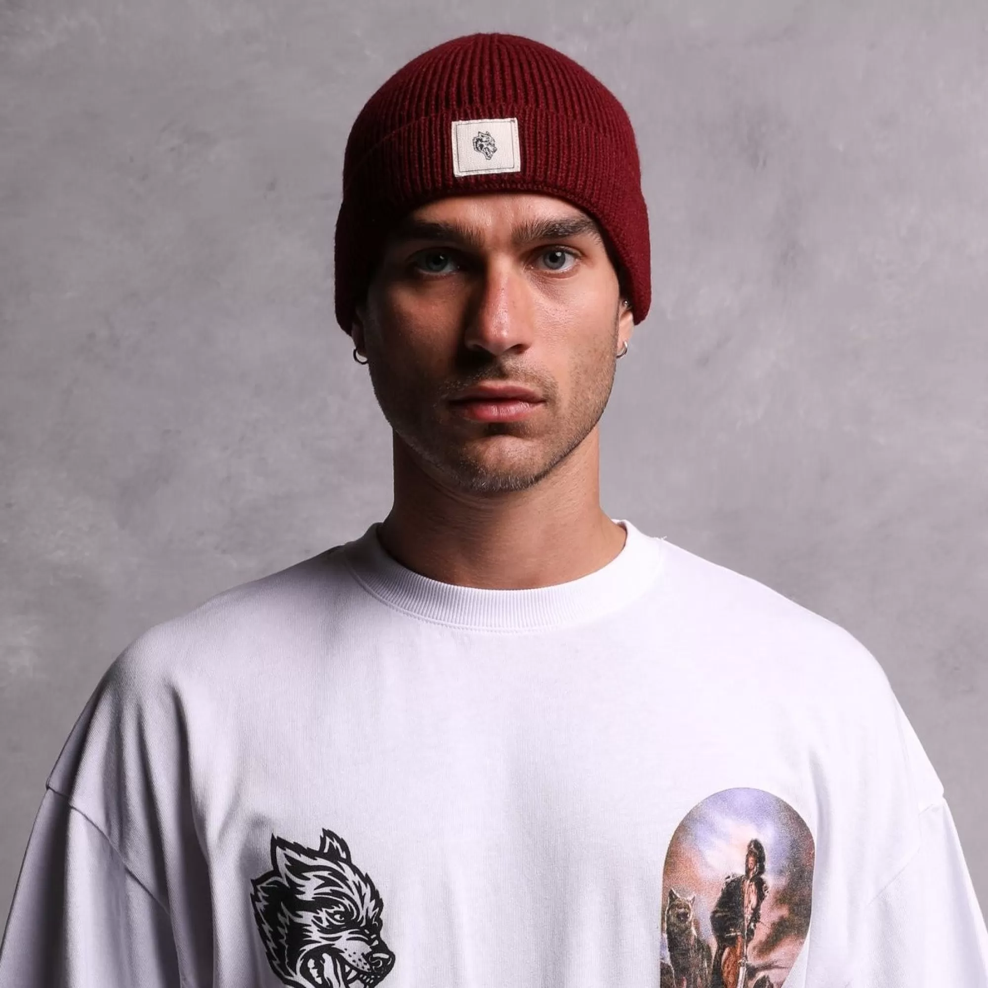Sale Wolf Patch Beanie In Maroon Headwear