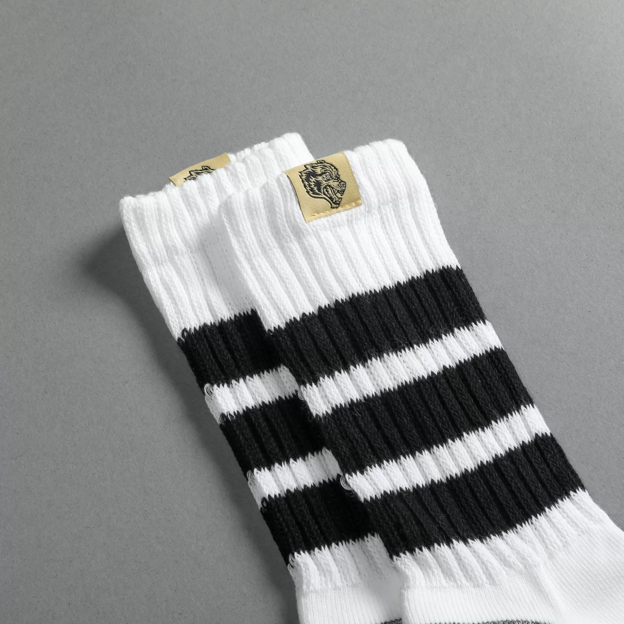 Cheap Wolf Patch Gym Class Socks In Cream/Black Socks