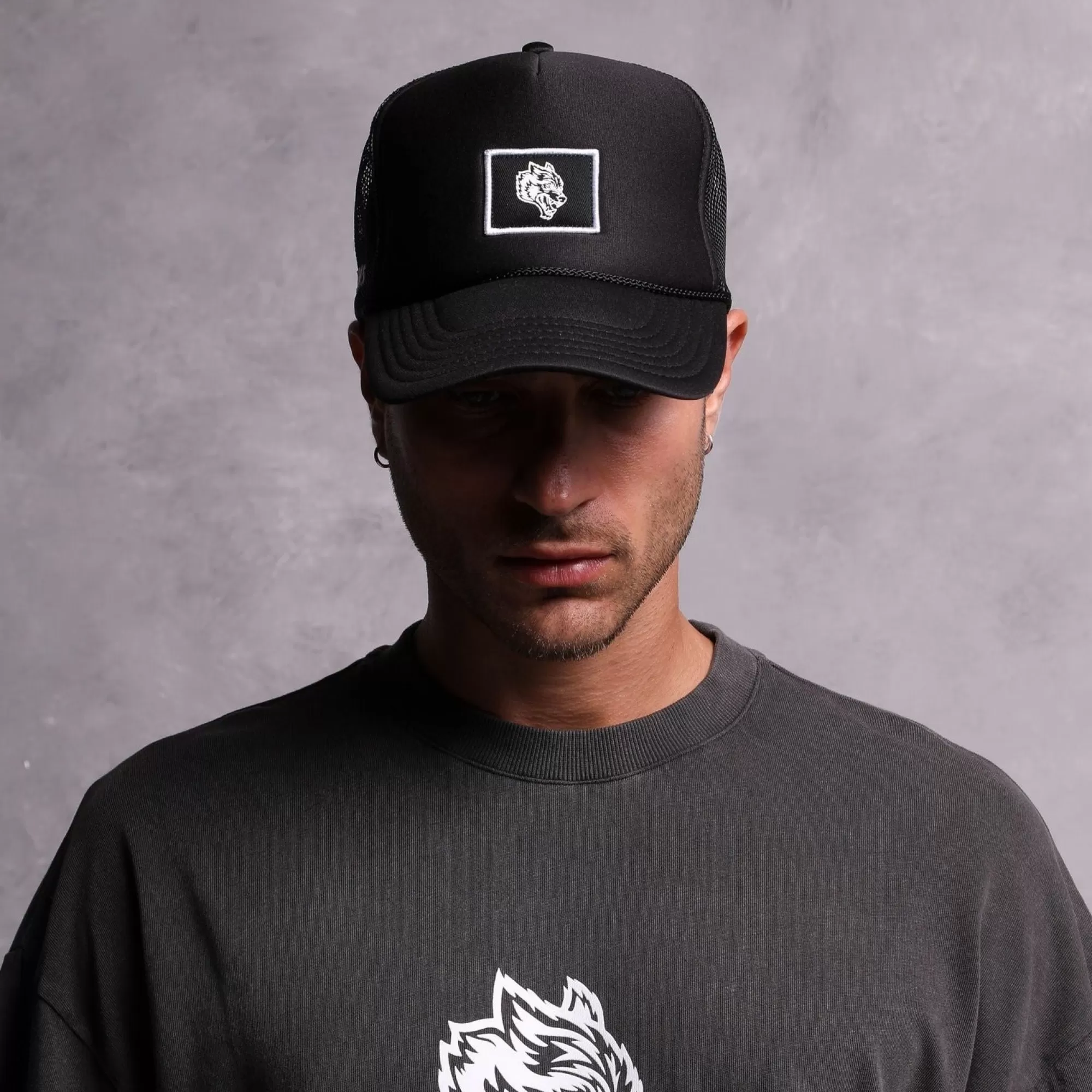 Sale Wolf Patch Trucker Hat In Black Headwear